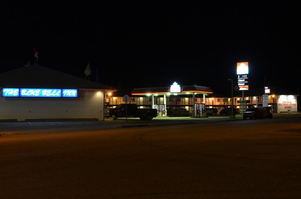 Blue Bell Inn フォート・ネルソン エクステリア 写真